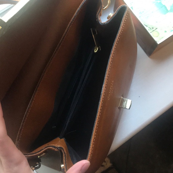 Camellia Roma Purse - Picture 2 of 3